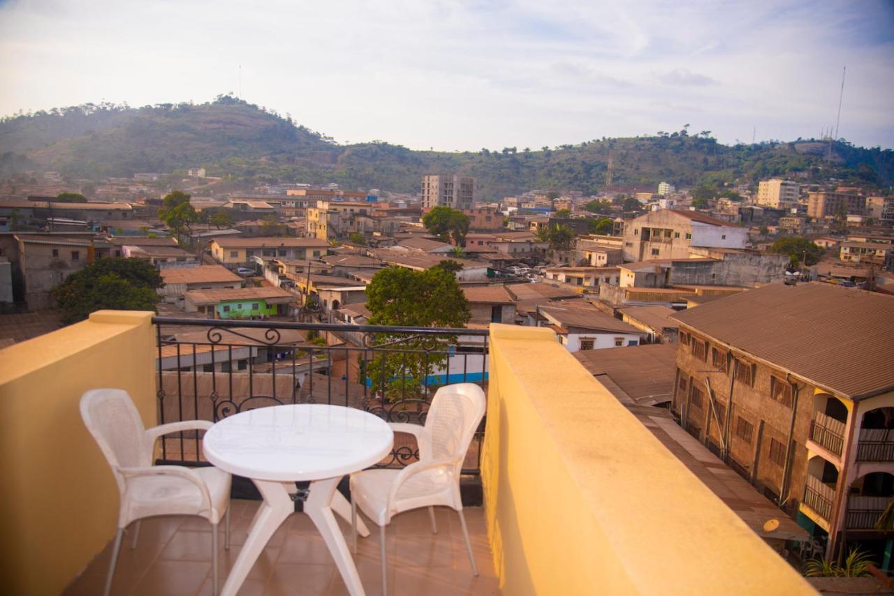 Appartement Meuble 2 Chambres Avec Salle De Bain - 1 Salon - 1E Cuisine - La Concorde - Quartier Nkomkana Yaoundé Eksteriør billede