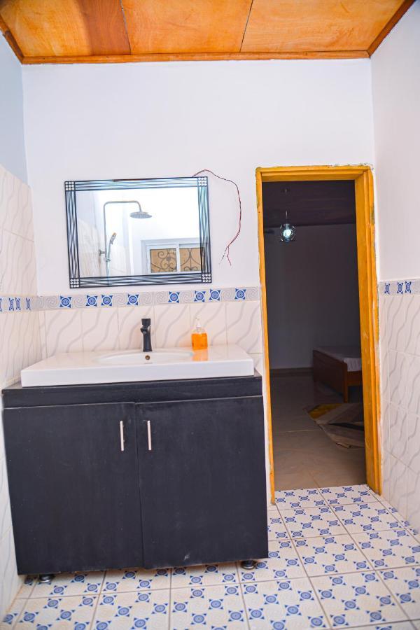 Appartement Meuble 2 Chambres Avec Salle De Bain - 1 Salon - 1E Cuisine - La Concorde - Quartier Nkomkana Yaoundé Eksteriør billede